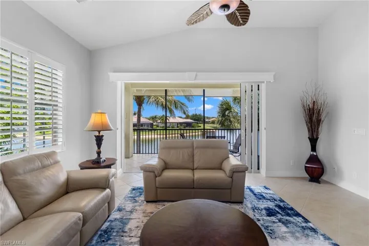 6414  Legacy  CIR, Naples, FL 34113