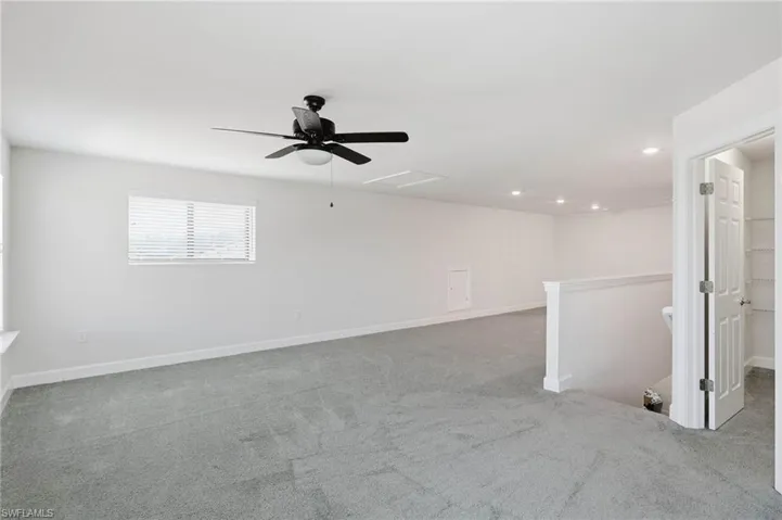 Spacious living area to make your own
