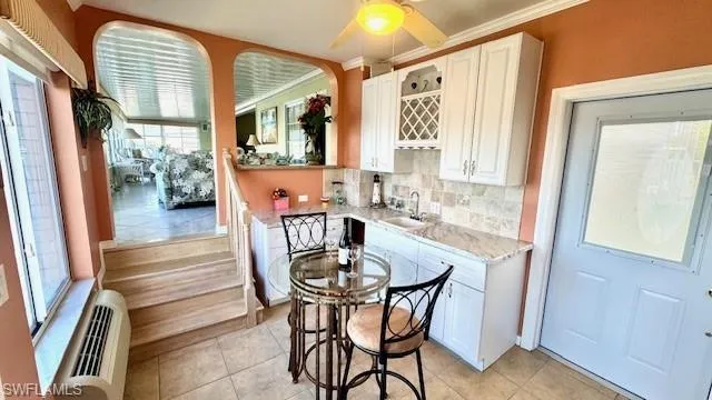 Additional room off the large sunroom