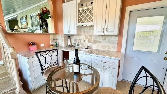 Additional room off the large sunroom