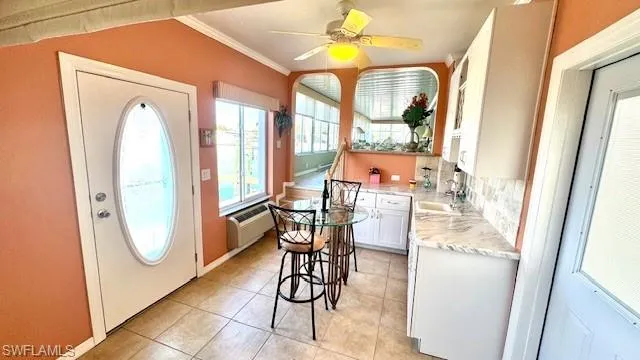 Additional room off the large sunroom