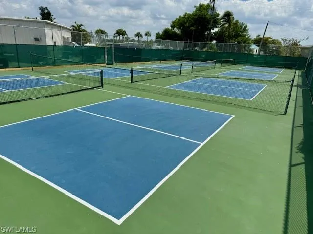 Pickleball Courts