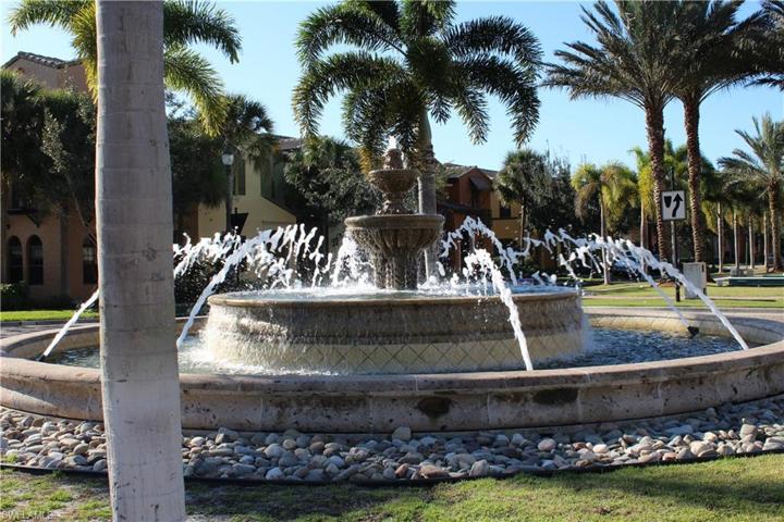 Fountain at round about
