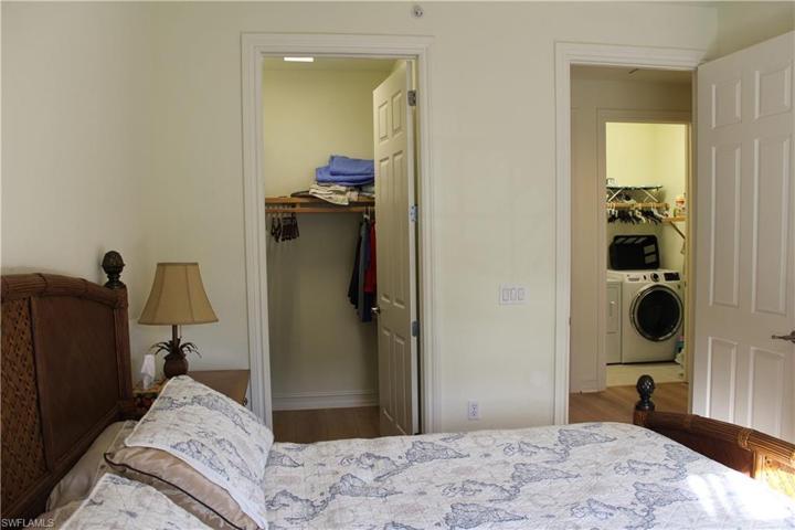 Walk in closet