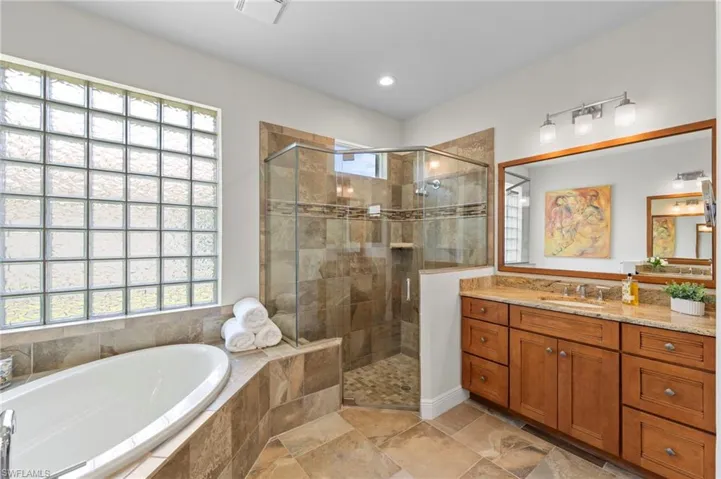 19647 Casa Verde Way, Estero, Florida 33967