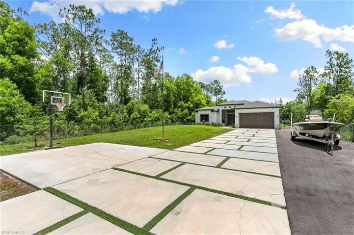 4473 Golden Gate Blvd E, Naples, Florida 34120