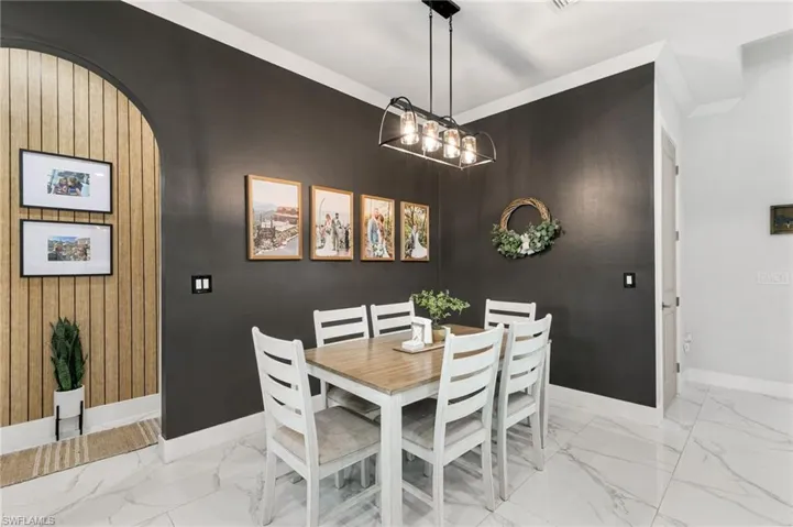 4473 Golden Gate Blvd E, Naples, Florida 34120