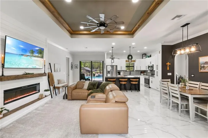 4473 Golden Gate Blvd E, Naples, Florida 34120