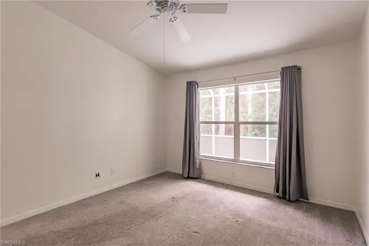 5270  Whitten  DR, Naples, FL 34104