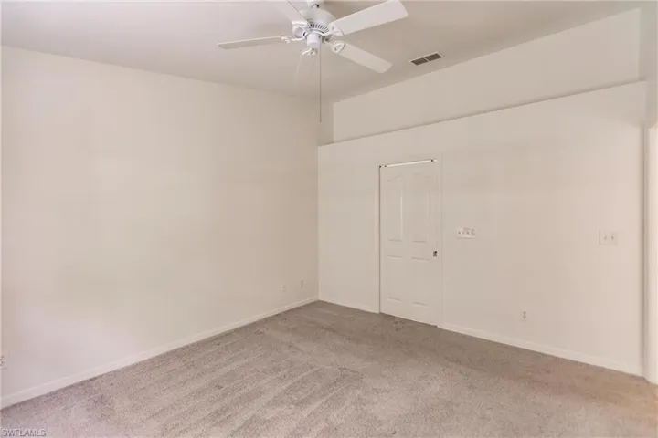 5270  Whitten  DR, Naples, FL 34104