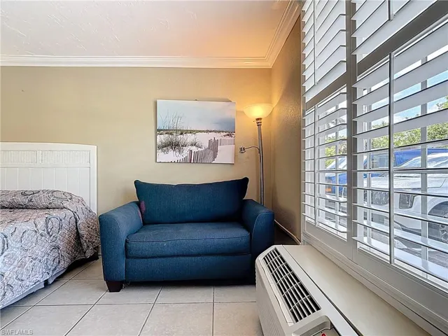 2555 Tamiami Trl N # 111, Naples Fl 34103