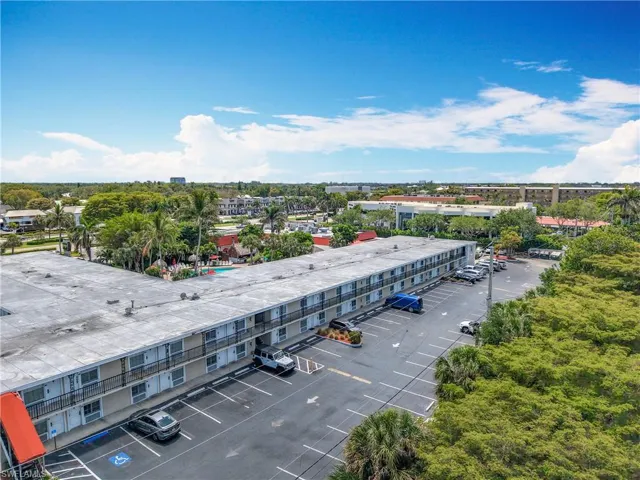 2555 Tamiami Trl N # 111, Naples Fl 34103