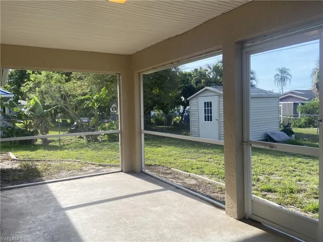 526 SE 2nd  ST, Cape Coral, FL 33990
