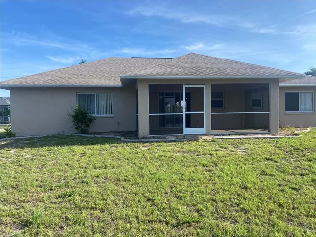 526 SE 2nd  ST, Cape Coral, FL 33990