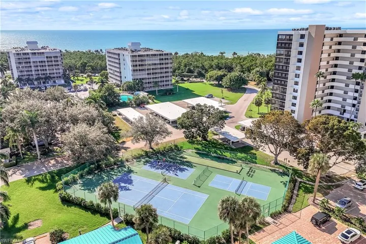 Enjoy the Gulf and your tennis, pickleball and bocce courts right outside the building!