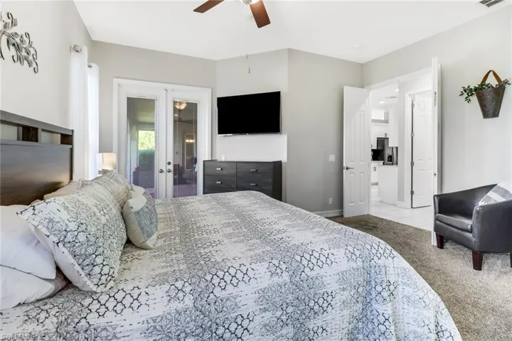 Double doors to the living quarters and the French doors open to the lanai
