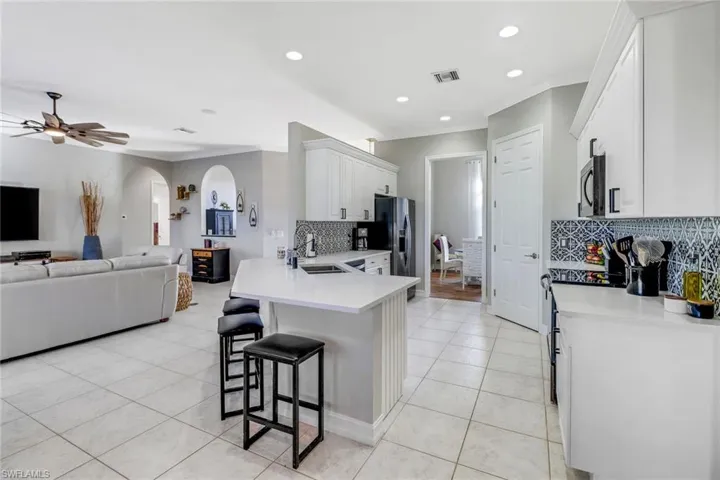 Quartz countertops, large pantry and newer stainless appliances