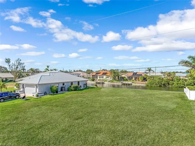 2011 Ne 2nd St, Cape Coral, Florida 33909