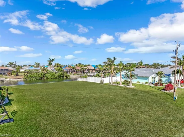 2011 Ne 2nd St, Cape Coral, Florida 33909