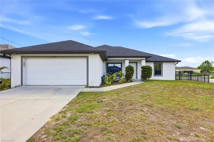 4705  Dora S AVE, Lehigh Acres, FL 33976