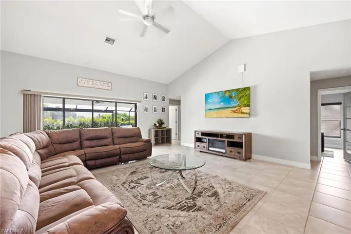 4705  Dora S AVE, Lehigh Acres, FL 33976