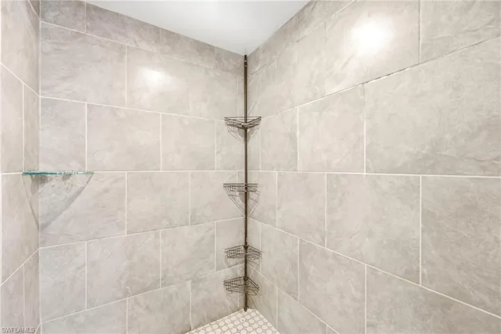4705  Dora S AVE, Lehigh Acres, FL 33976