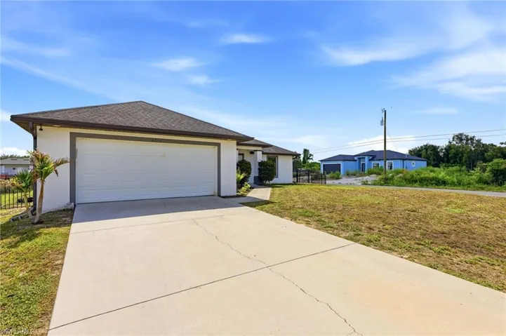 4705  Dora S AVE, Lehigh Acres, FL 33976