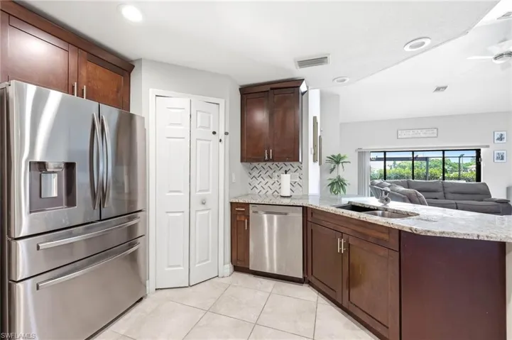 4705  Dora S AVE, Lehigh Acres, FL 33976