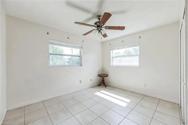 3rd Bedroom w/Tile floor