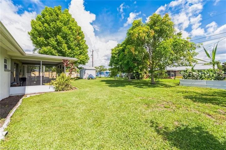 703  Willow  DR, Lehigh Acres, FL 33936