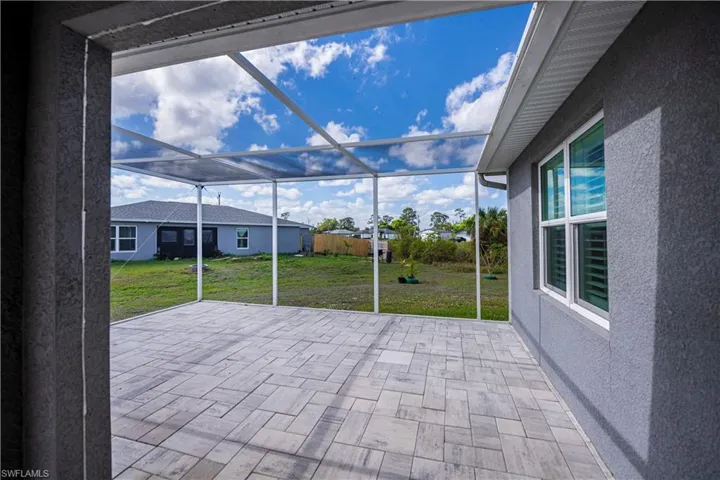 View of patio / terrace with glass enclosure