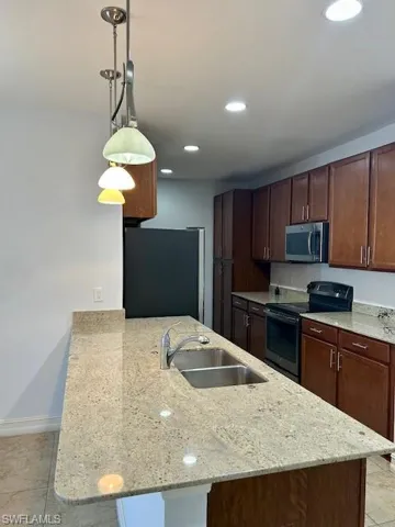 7784 Bristol Cir, Naples, Florida 34120