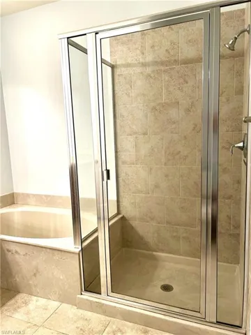 7784 Bristol Cir, Naples, Florida 34120