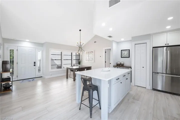714 Reef Point Cir, Naples, Florida 34108