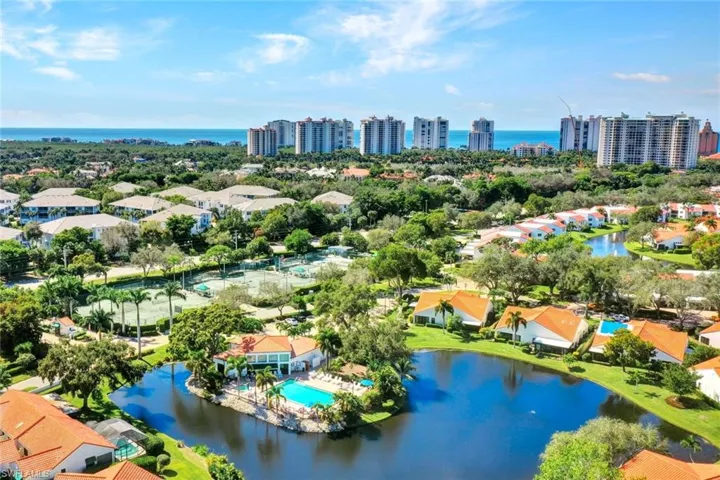 714 Reef Point Cir, Naples, Florida 34108