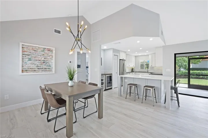 714 Reef Point Cir, Naples, Florida 34108