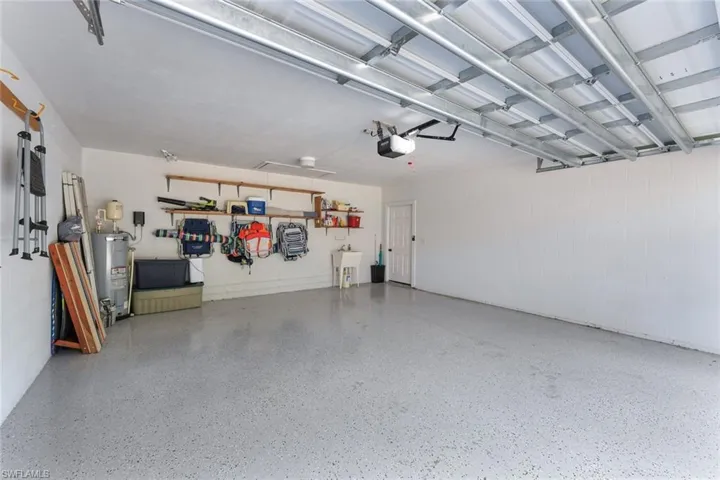 714 Reef Point Cir, Naples, Florida 34108