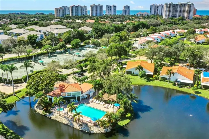 714 Reef Point Cir, Naples, Florida 34108