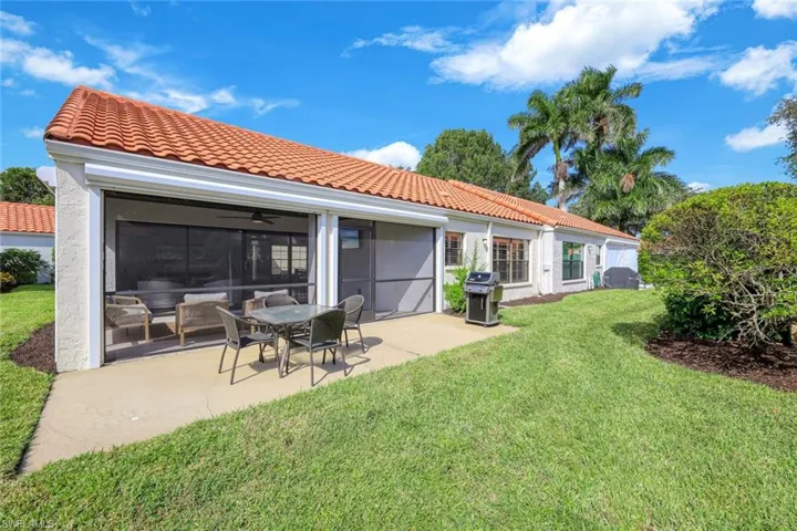 714 Reef Point Cir, Naples, Florida 34108