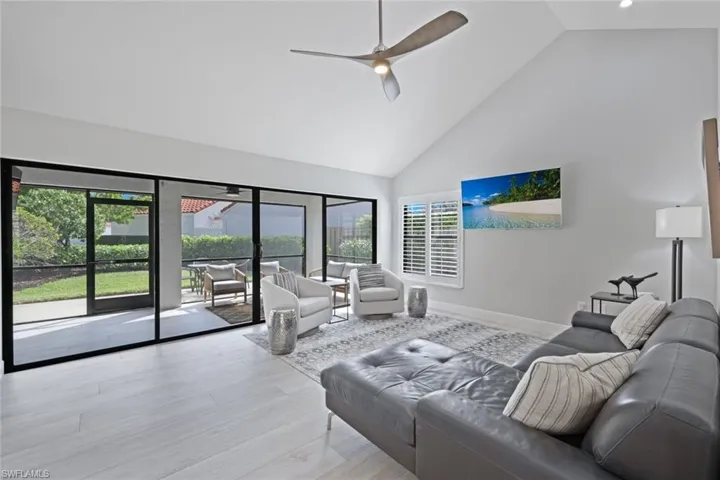 714 Reef Point Cir, Naples, Florida 34108