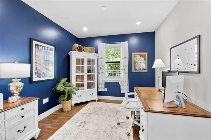 3rd bedroom currently being used as a home office