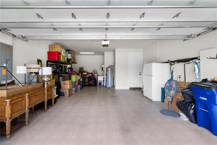 Oversized Tandem Garage/ built in work bench and custom Storage