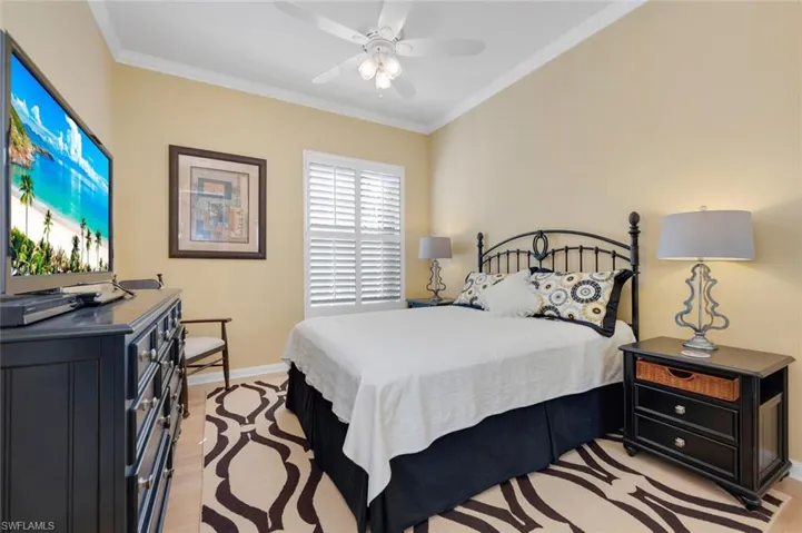 Guest bedroom