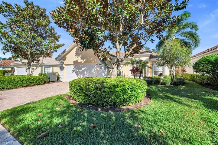 5029  Jarvis  LN, Naples, FL 34119