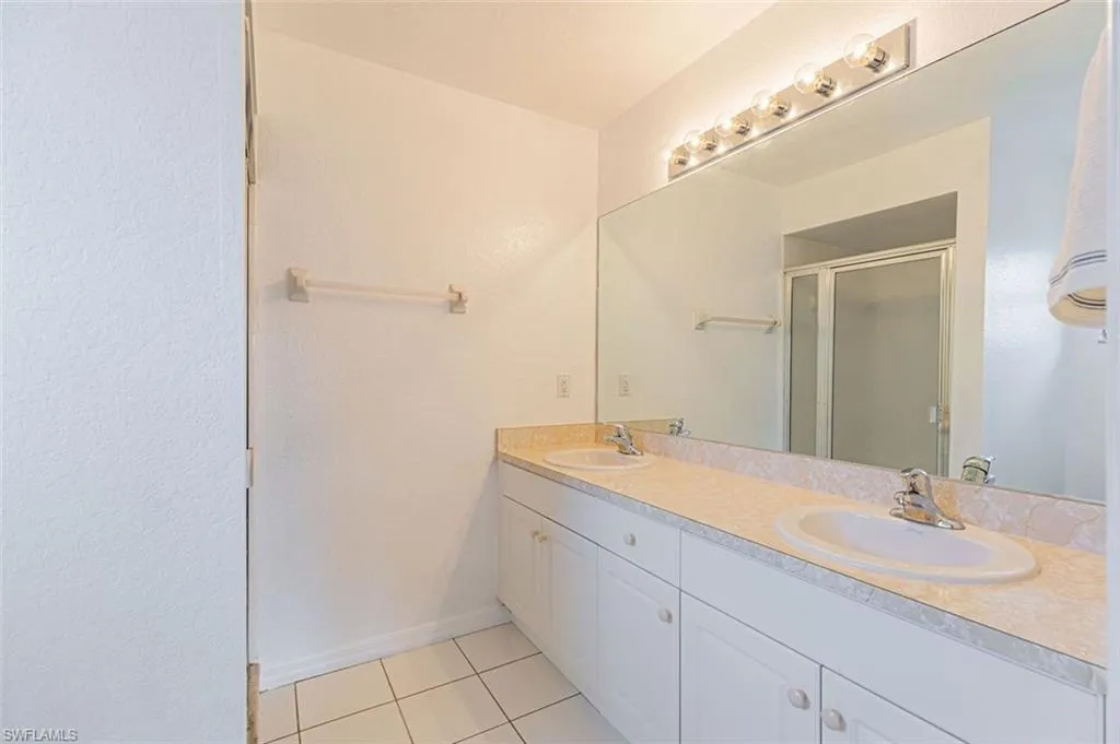 3418 15th PL, Cape Coral, FL 33904,224038996