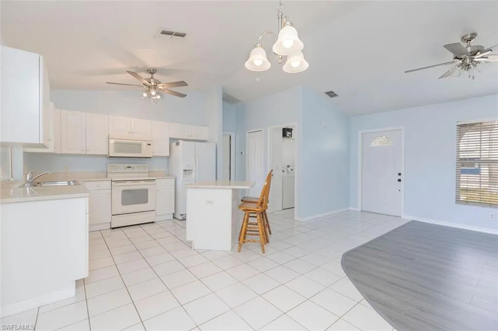 3418 15th PL, Cape Coral, FL 33904,224038996