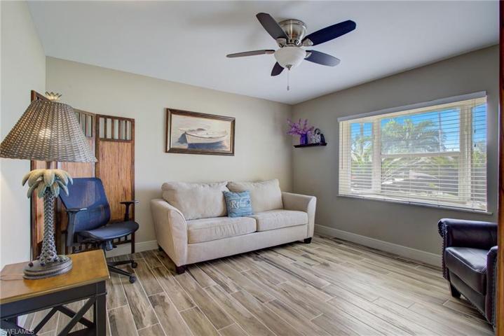 Bonus Room (office/den)