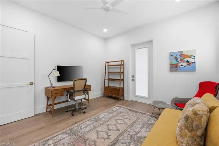 1232 Royal Palm Dr, Naples, Florida 34103