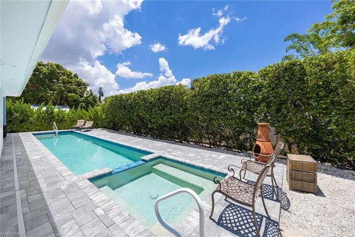 1232 Royal Palm Dr, Naples, Florida 34103