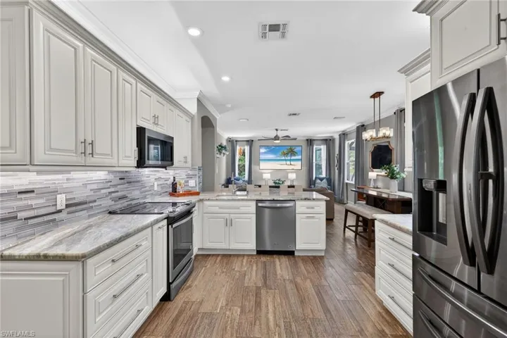 Under and Upper cabinet LED Lighting